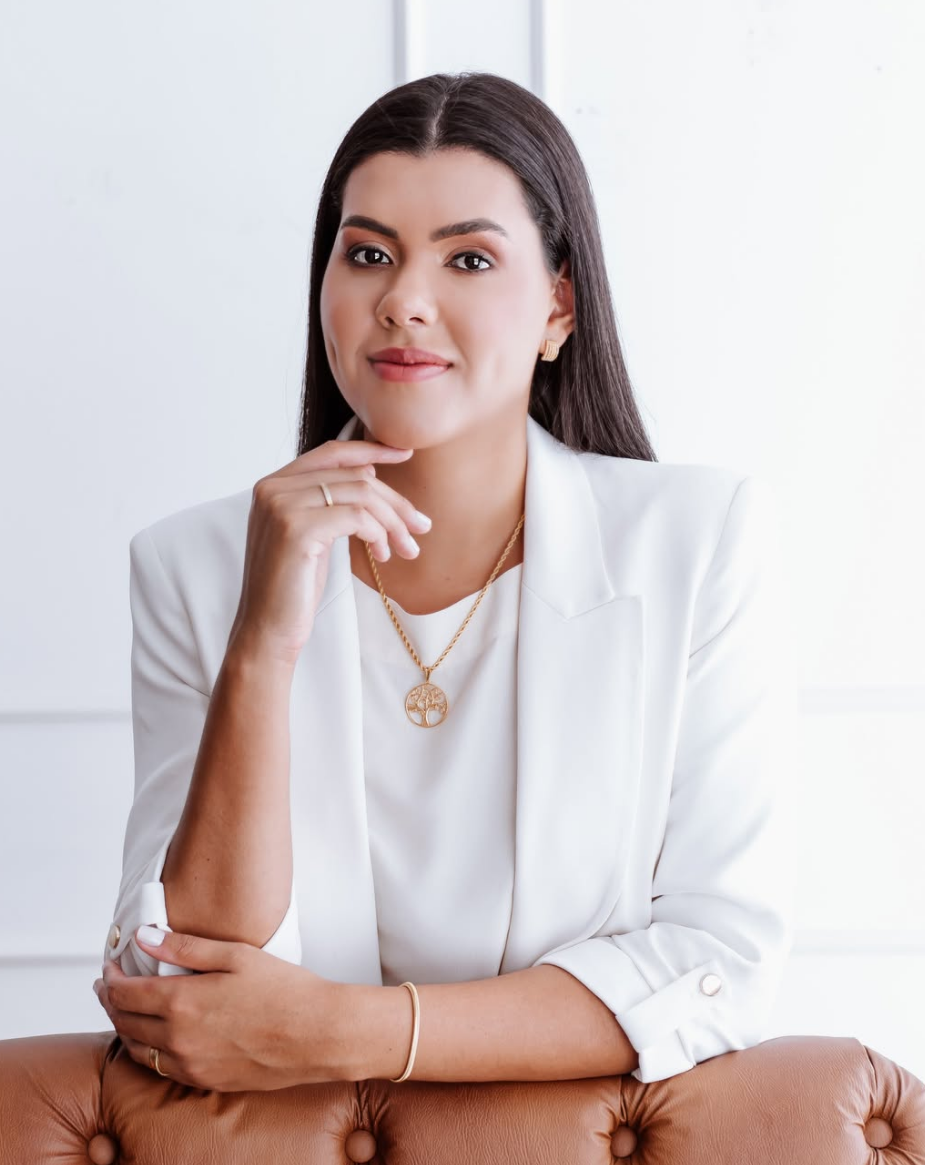 Dra. Larissa Rodrigues